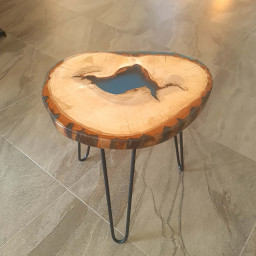 JOURNAL TABLE SKYLE 01